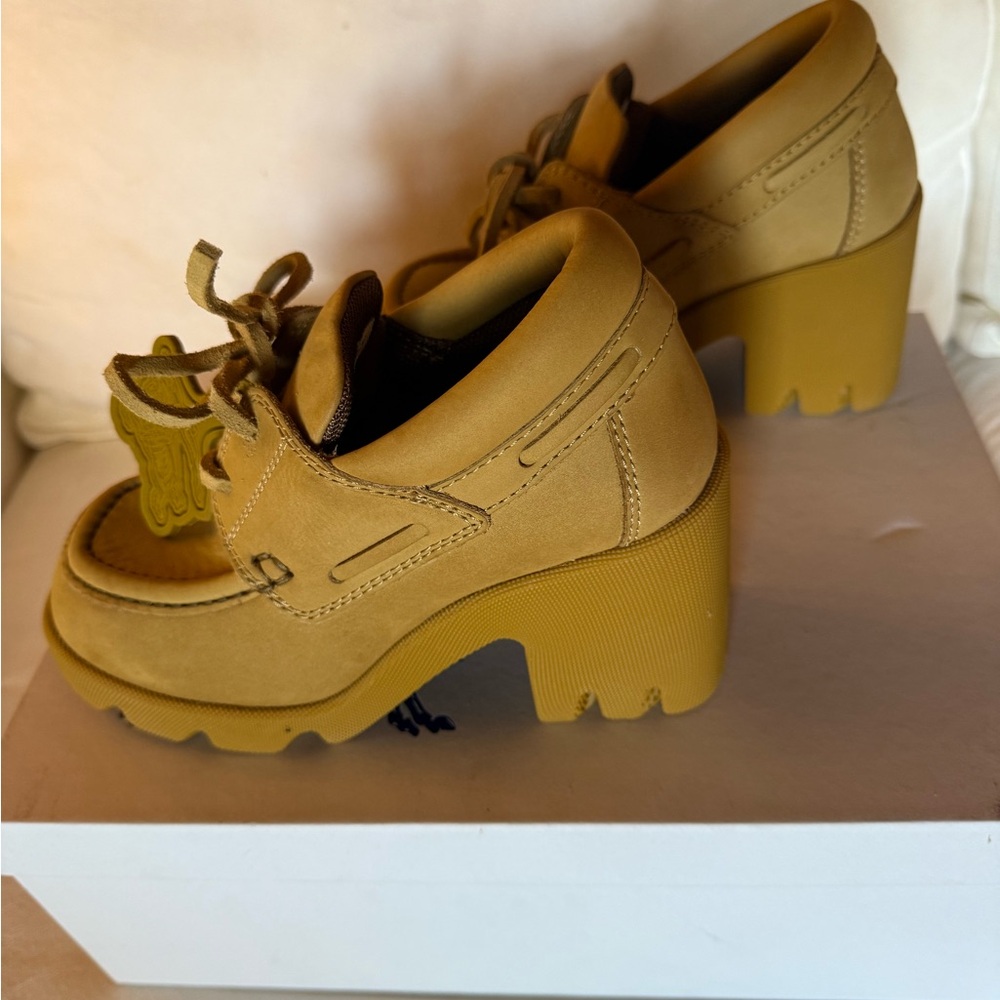 Burberry stride Loafers size EU 36.5 - Picture 3 of 9